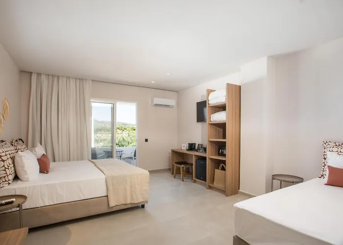 Pado Living מלון