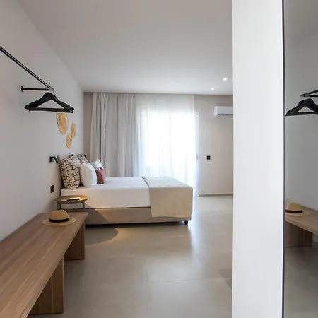 Pado Living فاليراكي